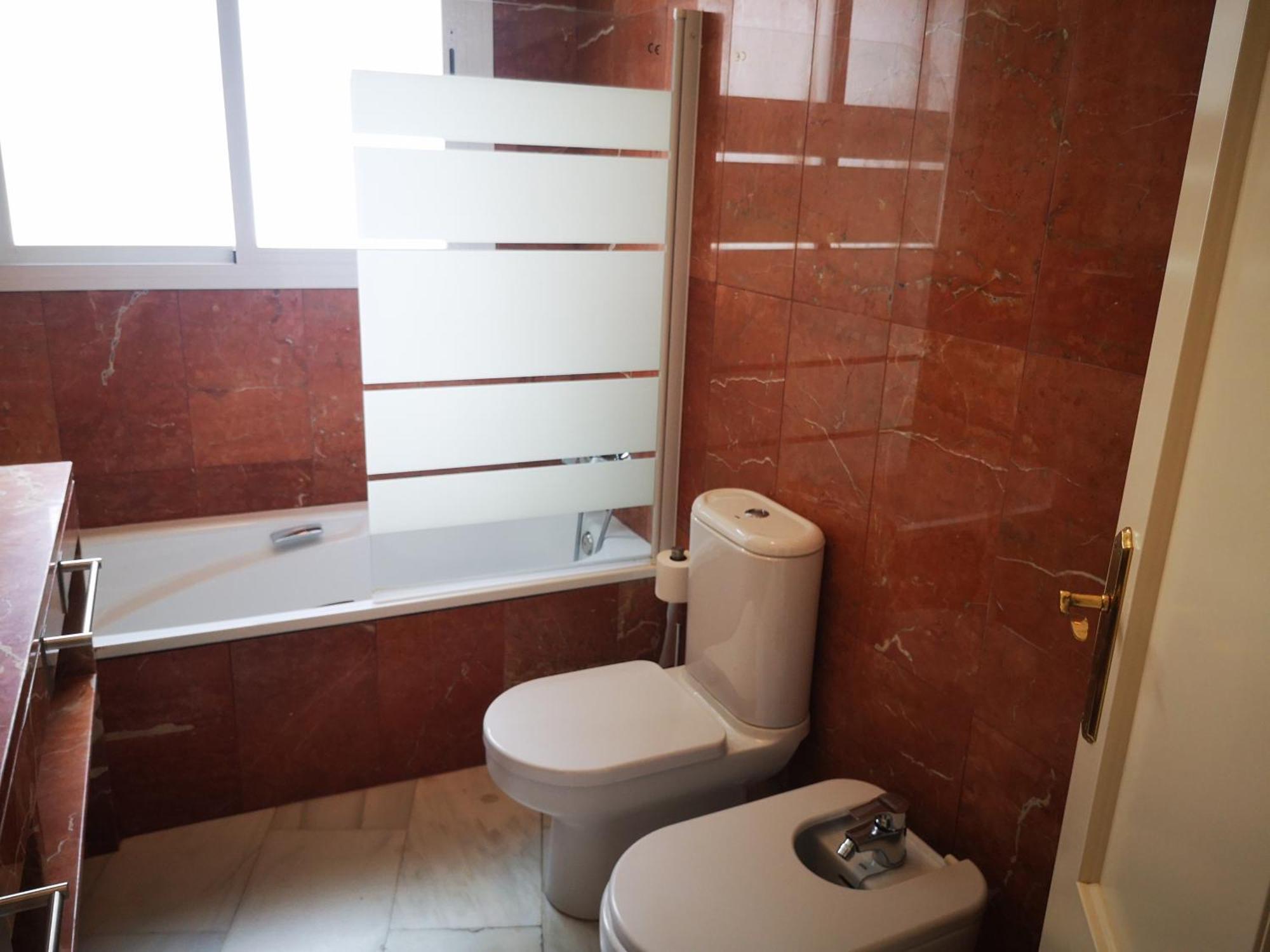 Charming Bright Apartment With Balconies On Cuesta Del Rosario Sevilla Eksteriør bilde